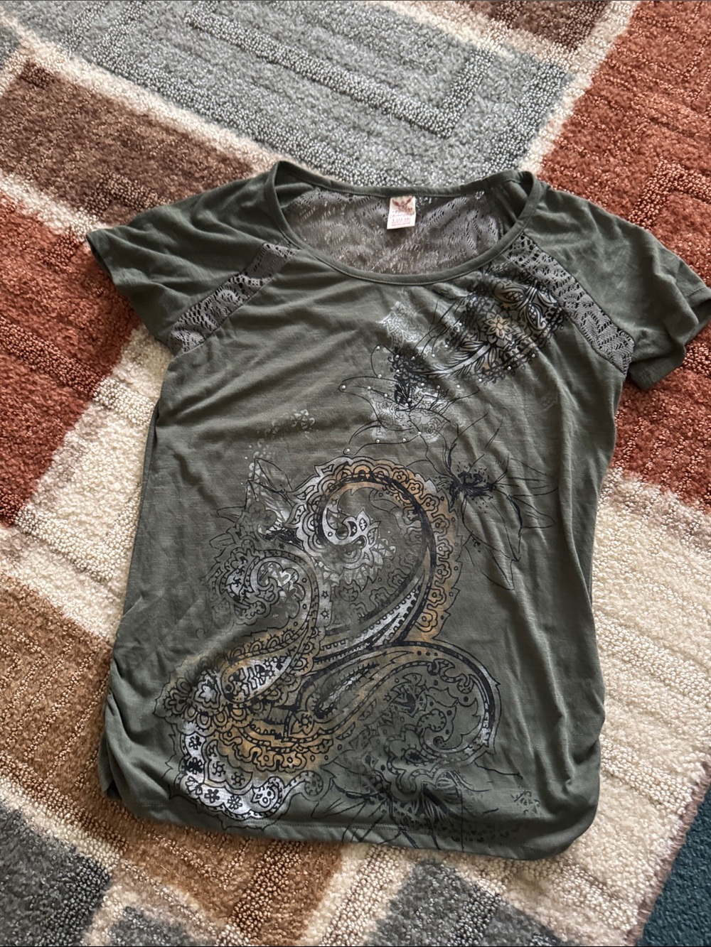 Faded Glory Olive Green Paisley Short Sleeve Tee